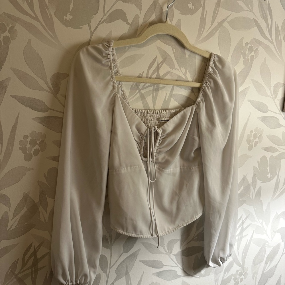 Elegant Cream Women's Top ABERCROMBIE